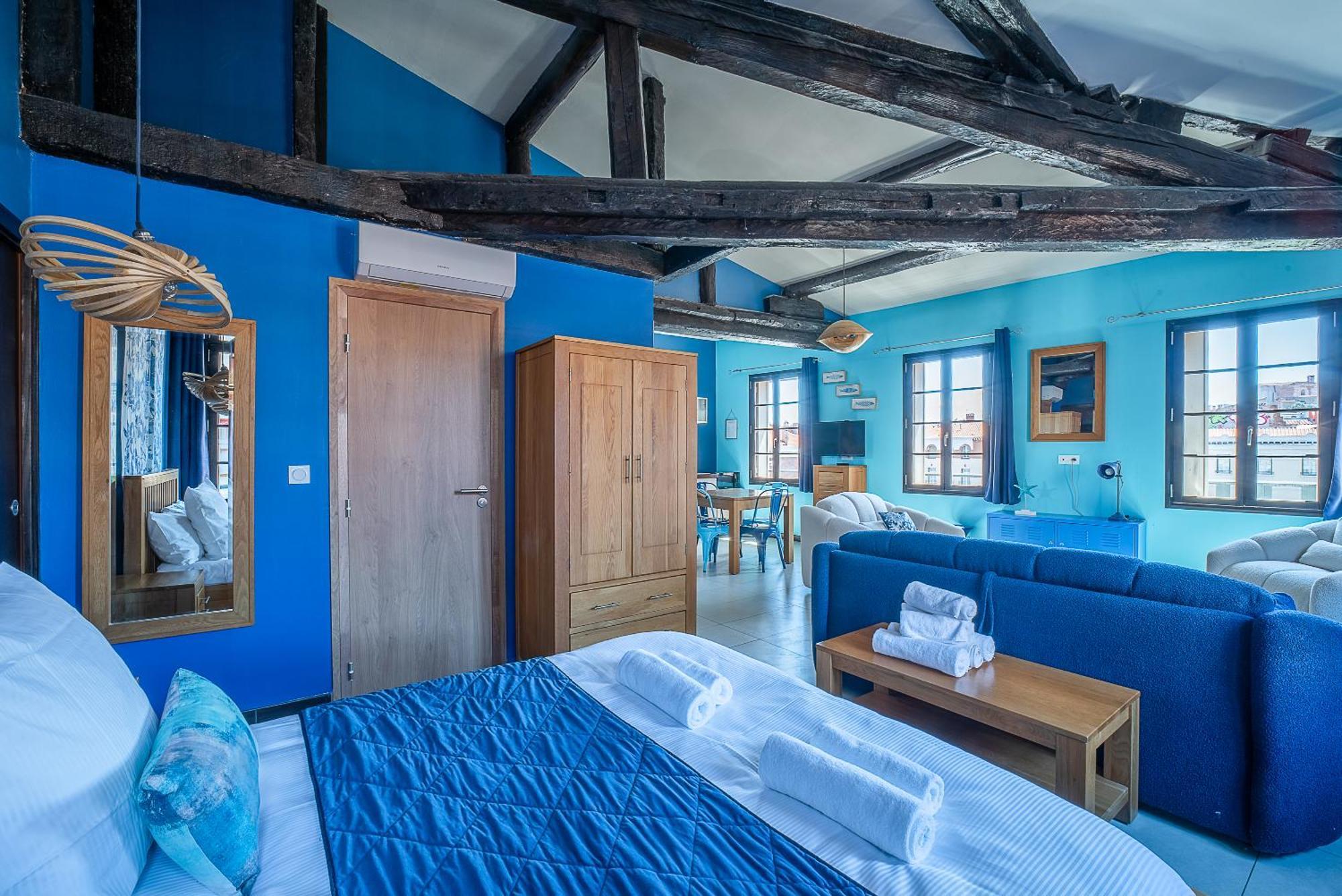 פרפיניין Suites Coronell D'En Vila מראה חיצוני תמונה