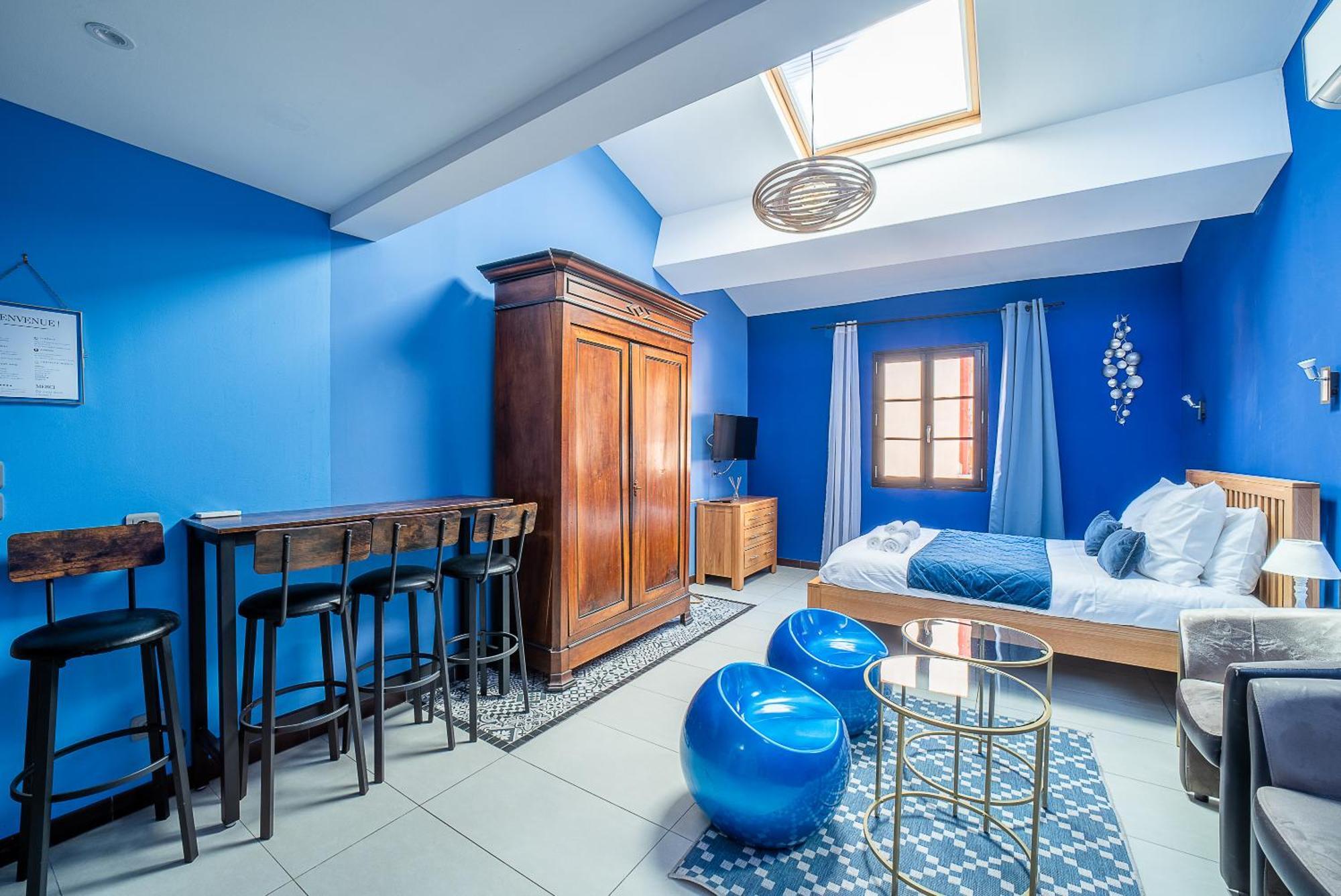 פרפיניין Suites Coronell D'En Vila מראה חיצוני תמונה
