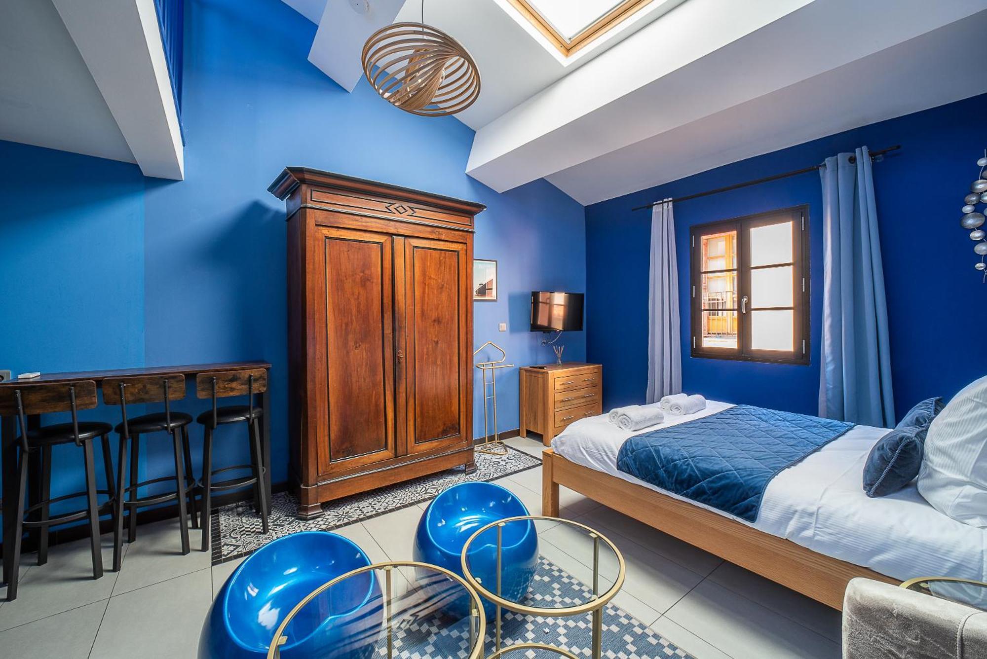 פרפיניין Suites Coronell D'En Vila מראה חיצוני תמונה