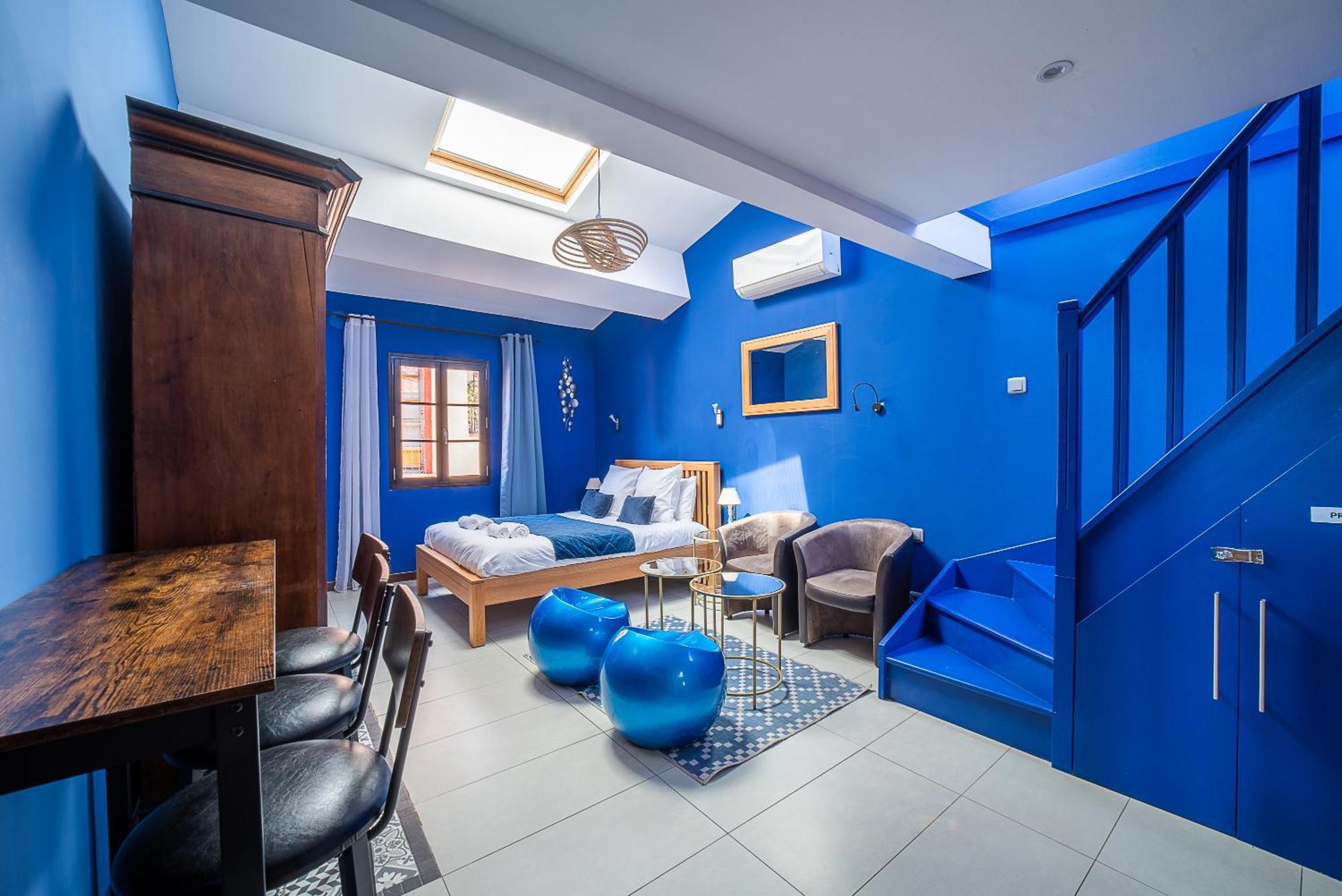 פרפיניין Suites Coronell D'En Vila מראה חיצוני תמונה